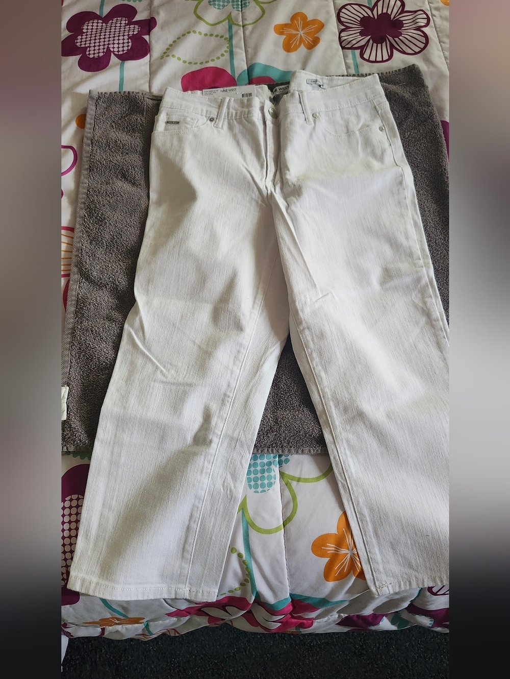 Nine West White Capris with Branded Buttons
